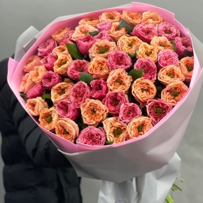 Букет "Лав ю" из 51 пионовидной розы Риджентс парк (60 см) в Дубне