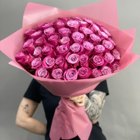 Букет из 51 розы Космик (60 см) в Дубне