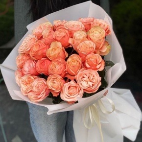 Букет из 23 пионовидных роз Эквадор сорта Кахала (60см) в Дубне