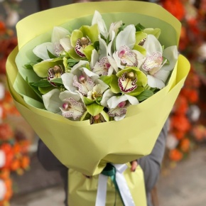 Букет "Бруклин" из орхидей и альстромерий в Дубне