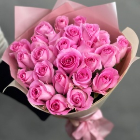 Букет из 25 розовых роз кения (40 см) в Дубне