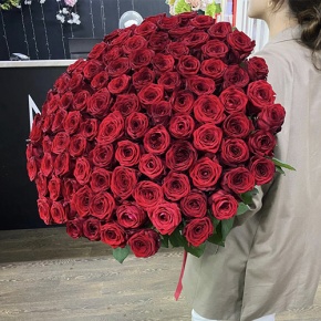 Букет 101 красная роза (70 см) в Дубне