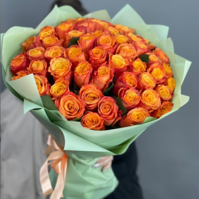 Букет из 71 огненной розы (40 см) в Дубне