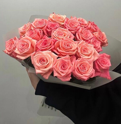 Букет из 21 розовой розы (50 см) в Дубне